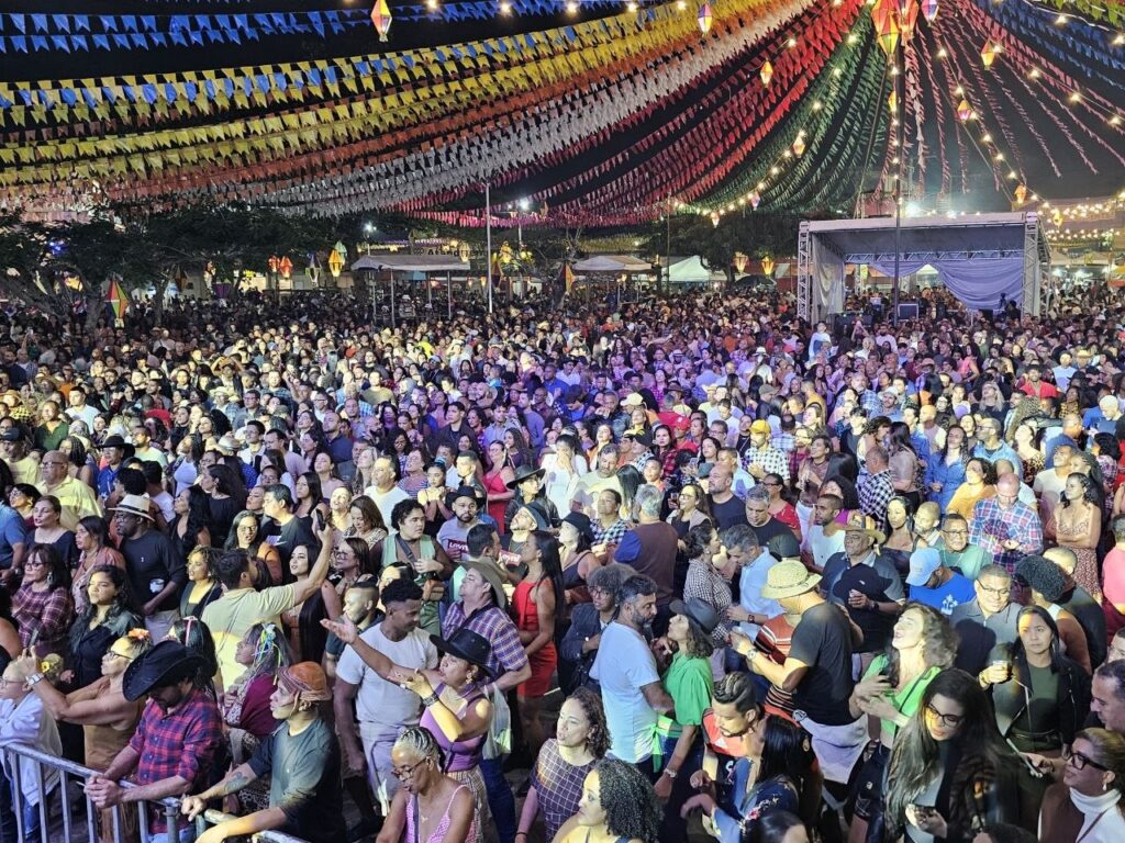 O Fogo que Aquece a Alma: O São João e a Resistência Afetiva do Nordeste